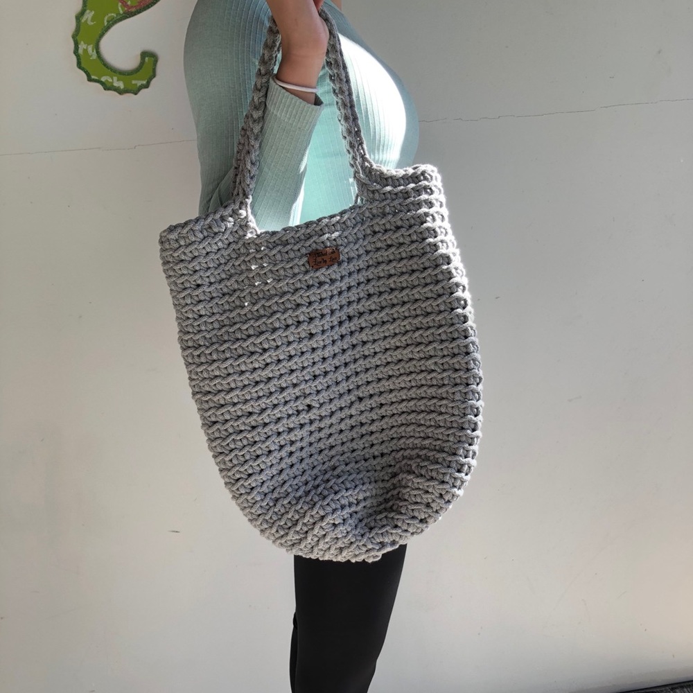 Crochet tote - Picture 2 of 4